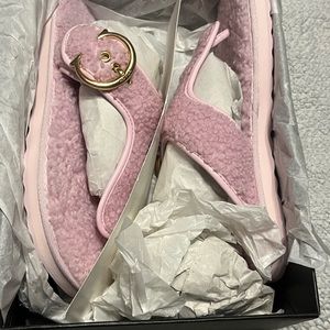 Coach Hollie flip flops